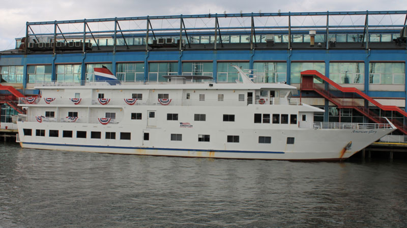 Cruise Ship American Glory