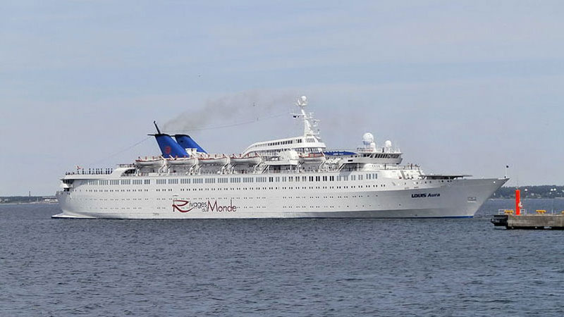 Cruise Ship Louis Aura