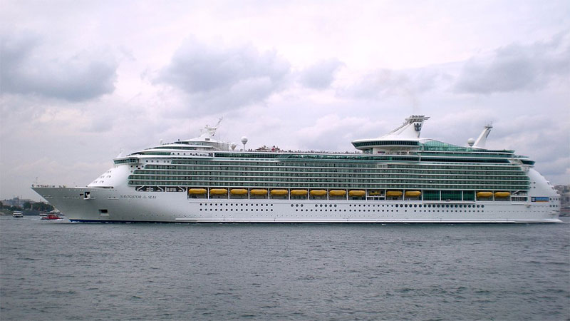 Cruise Ship Navigator of the Seas