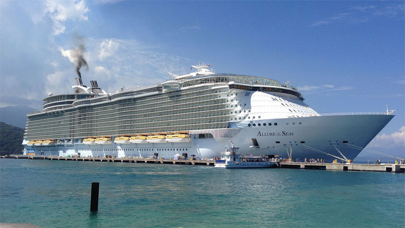 Cruise Ship Allure of the Seas